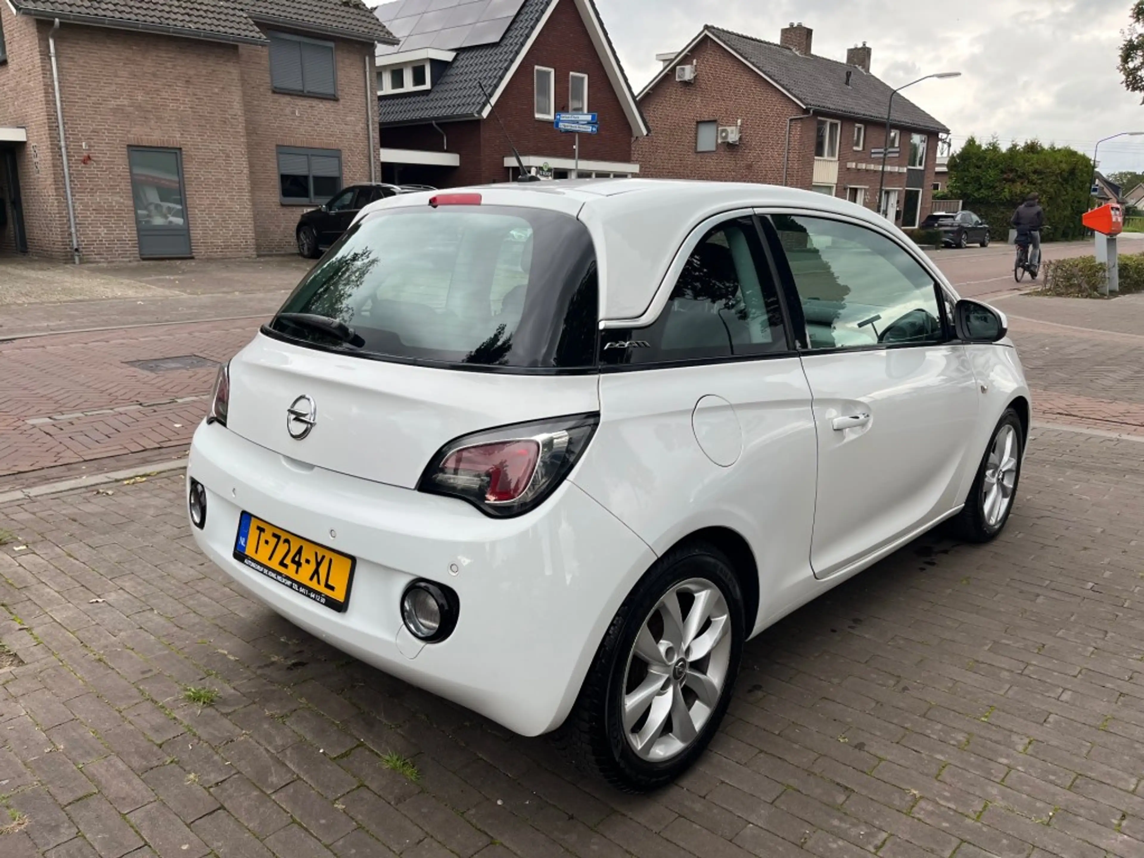 Opel Adam 1.2 JAM / AIRCO / CRUISE CTR. / BLUETOOTH / PDC / — photo 6