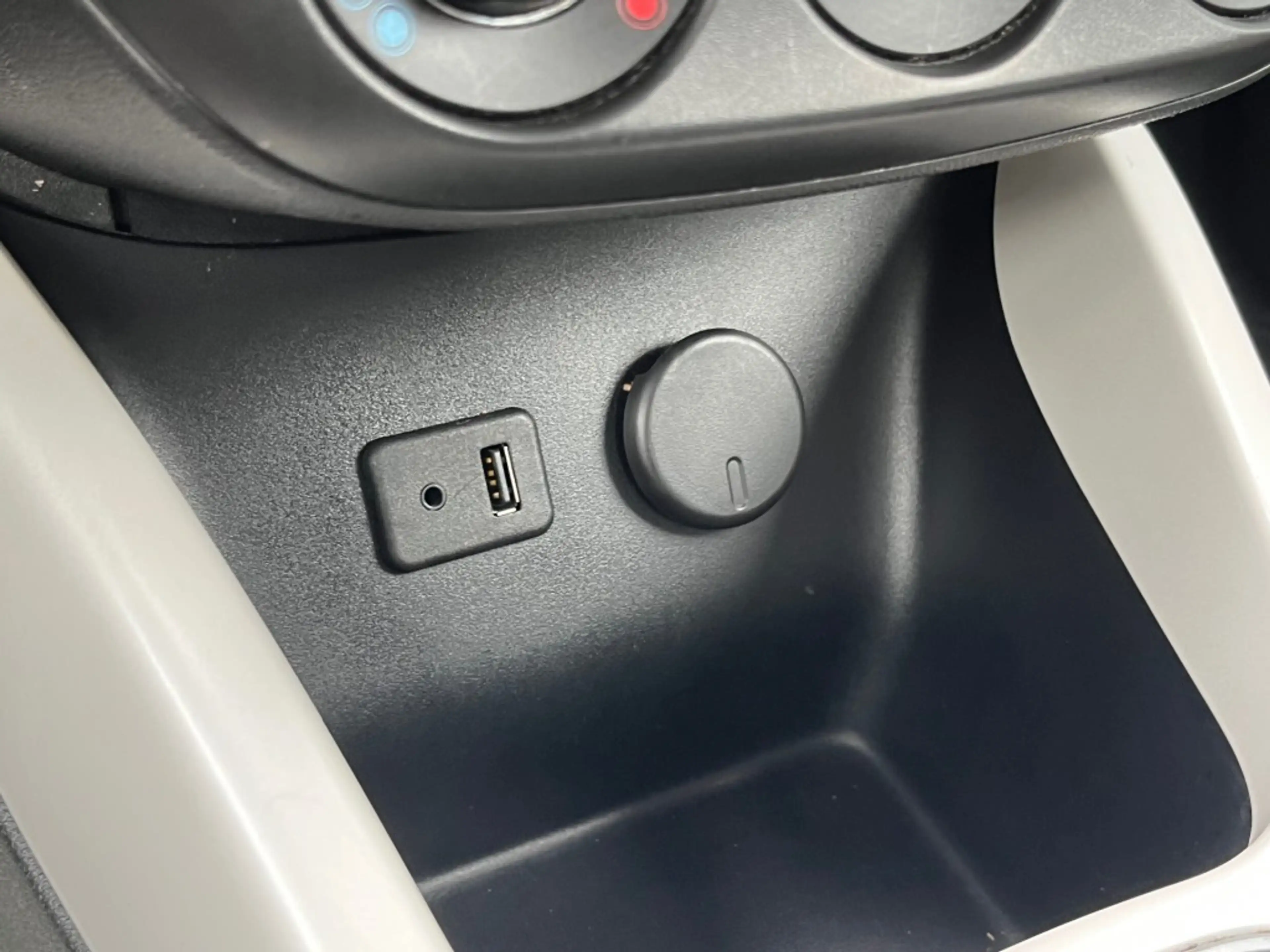 Opel Adam 1.2 JAM / AIRCO / CRUISE CTR. / BLUETOOTH / PDC / — photo 14