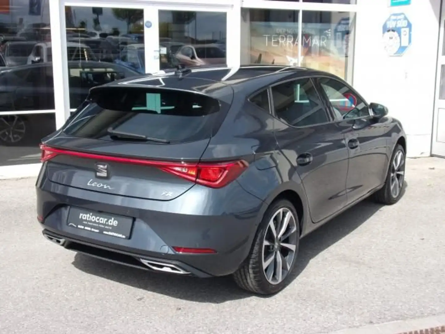 SEAT Leon LEON FR 1.5 ETSI DSG AHZV-VORBER. NAVI SITZHEIZ. Gris - 2