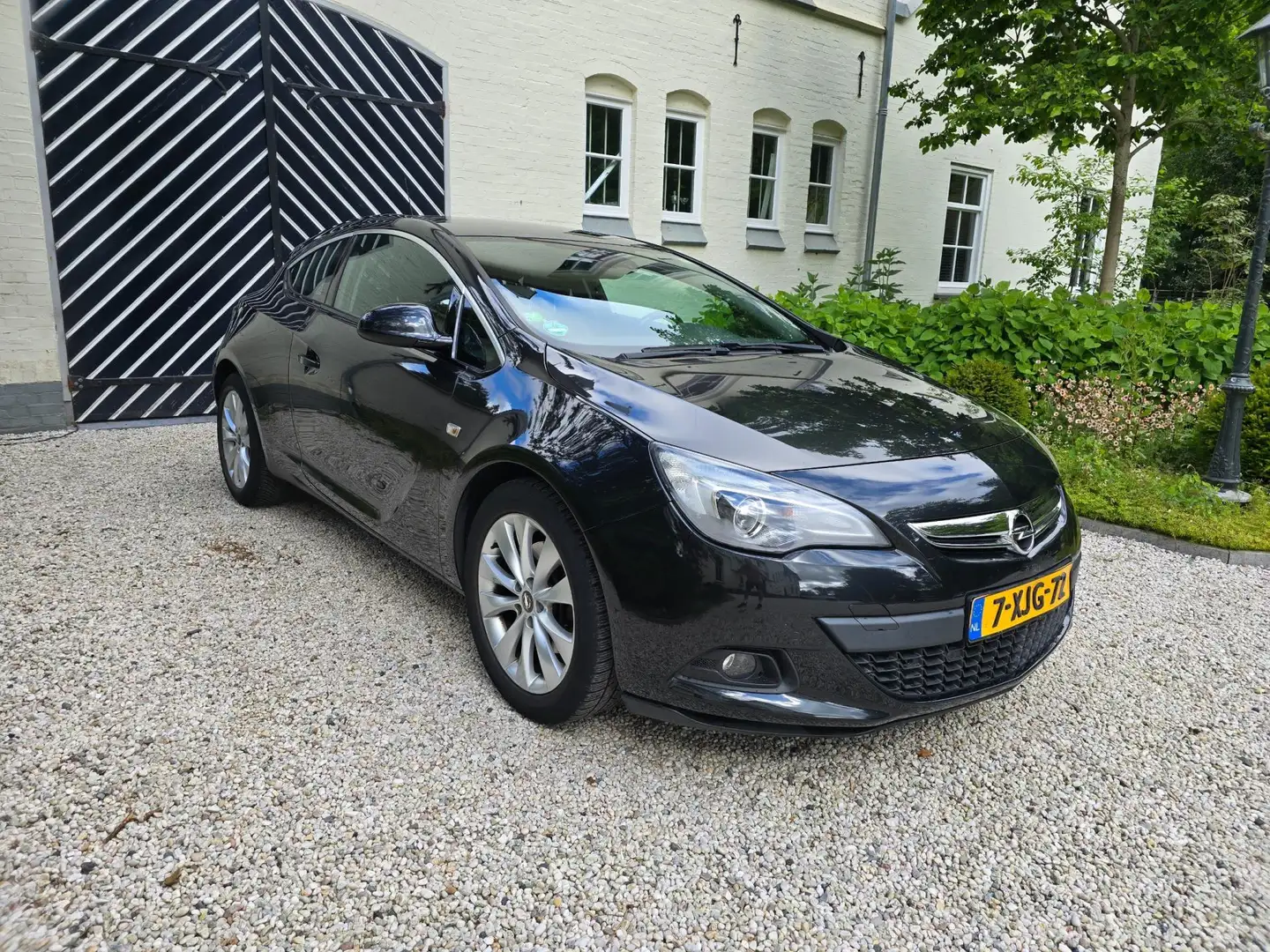 Opel Astra GTC 1.4 Turbo Sport Negru - 2