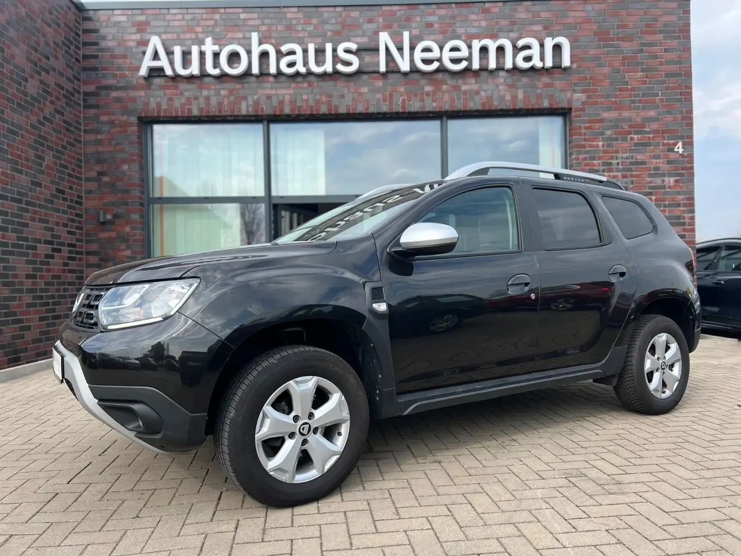 Dacia Duster II Comfort*NAVI*RFK*KLIMA*SERVO*SHZ* Schwarz - 1