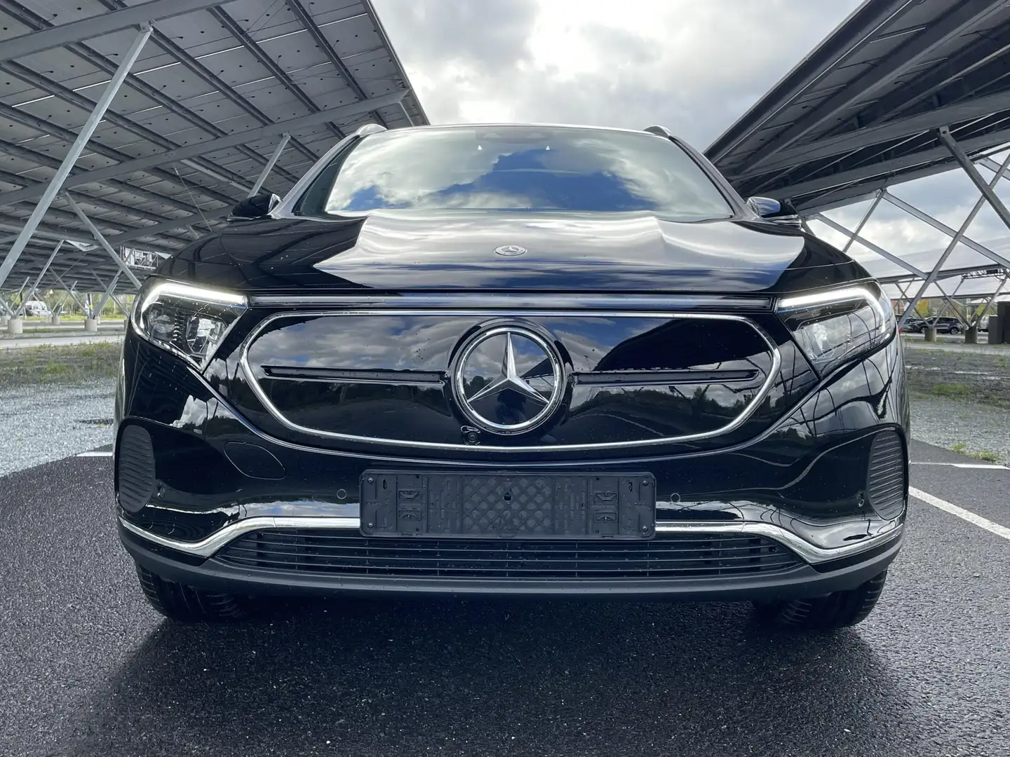 Mercedes-Benz EQA 250+ Business Edition 71 kWh | Panoramadak | 360 c Zwart - 2
