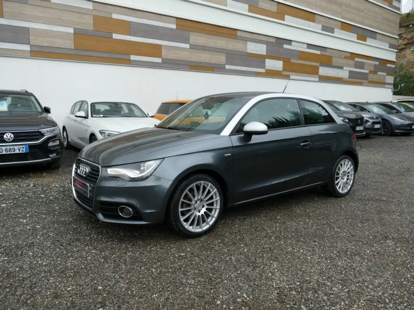 Audi A1 1.6 TDI 90 Ch S LINE S-TRONIC Gris - 1