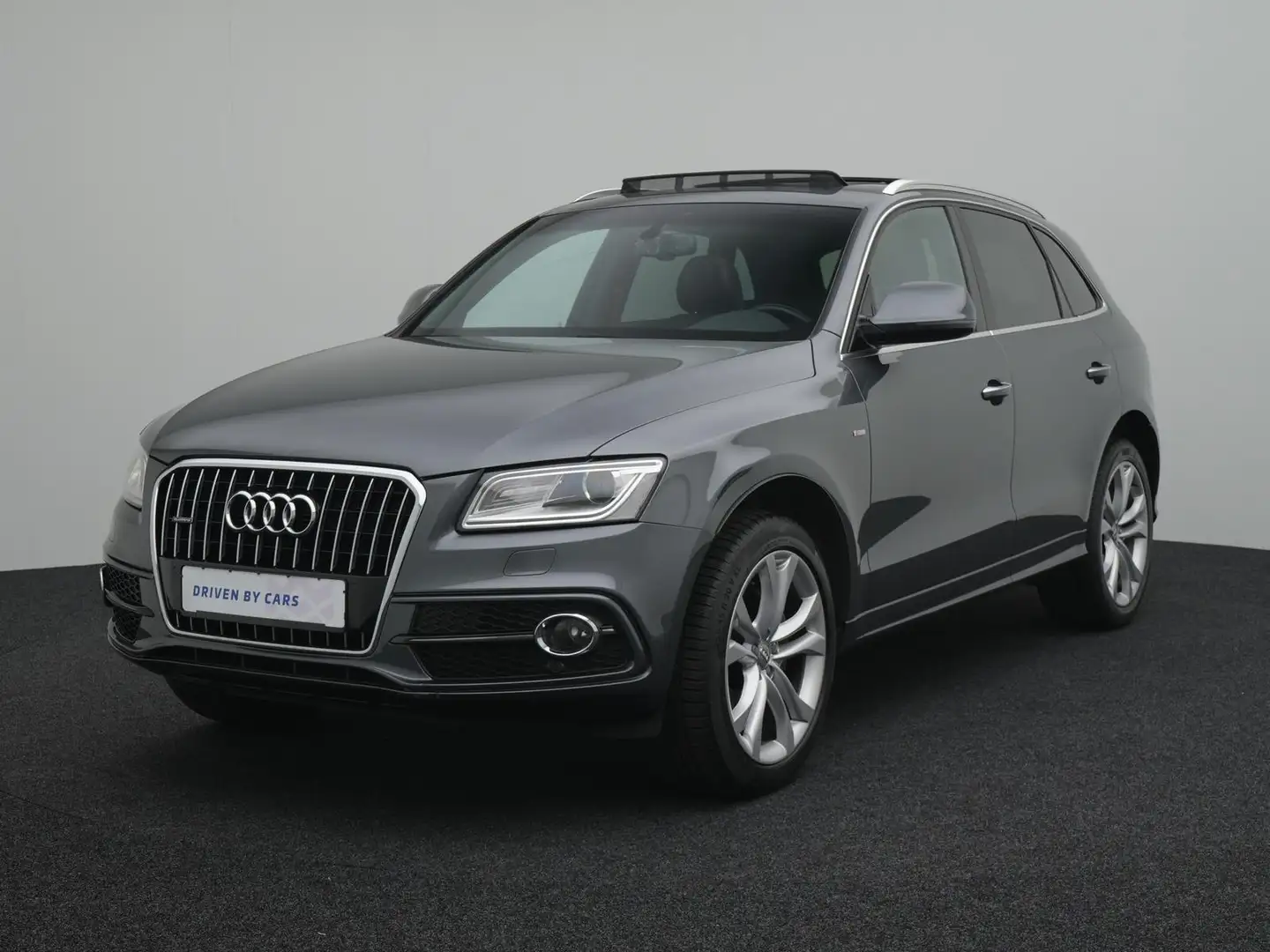 Audi Q5 quattro S-Line,BIXENON,PANO,B&O,AHK,TEMPO,SHZ Grau - 2