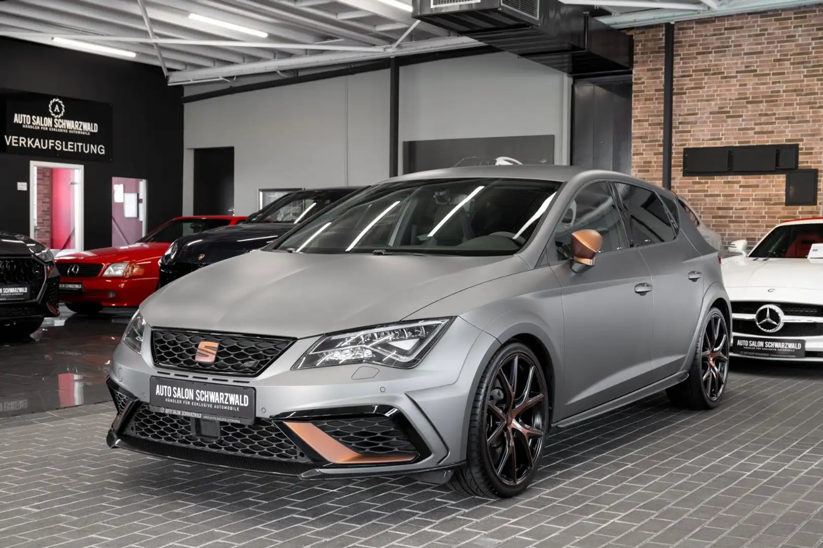 CUPRA Leon Cupra R|CARBON|BEATS|ACC|19-ZOLL|NAVI|LED Grau - 2
