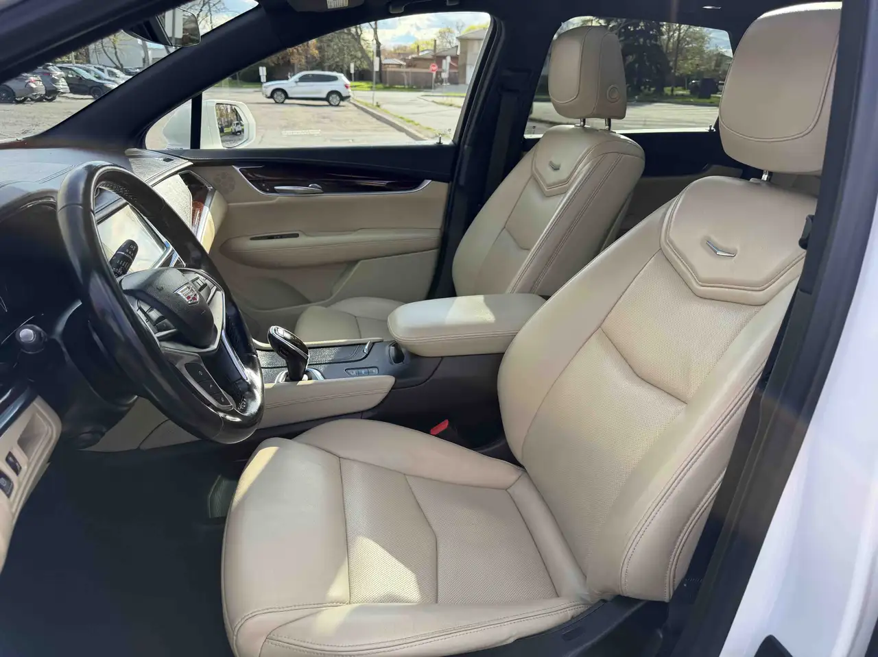 Cadillac XT5 снимка Cadillac XT5
