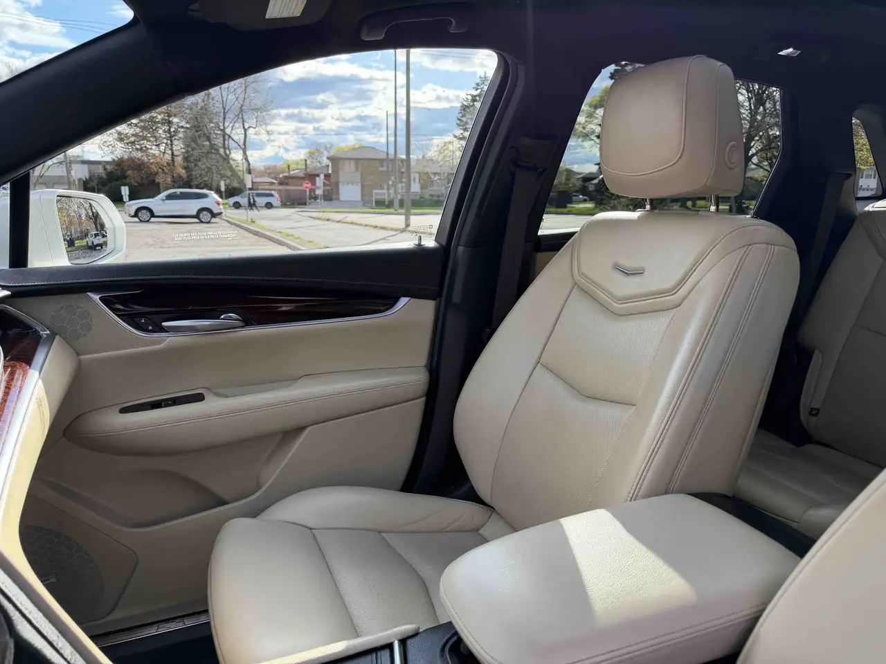 Cadillac XT5 снимка Cadillac XT5