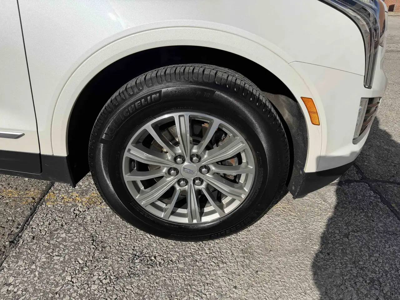 Cadillac XT5 снимка Cadillac XT5