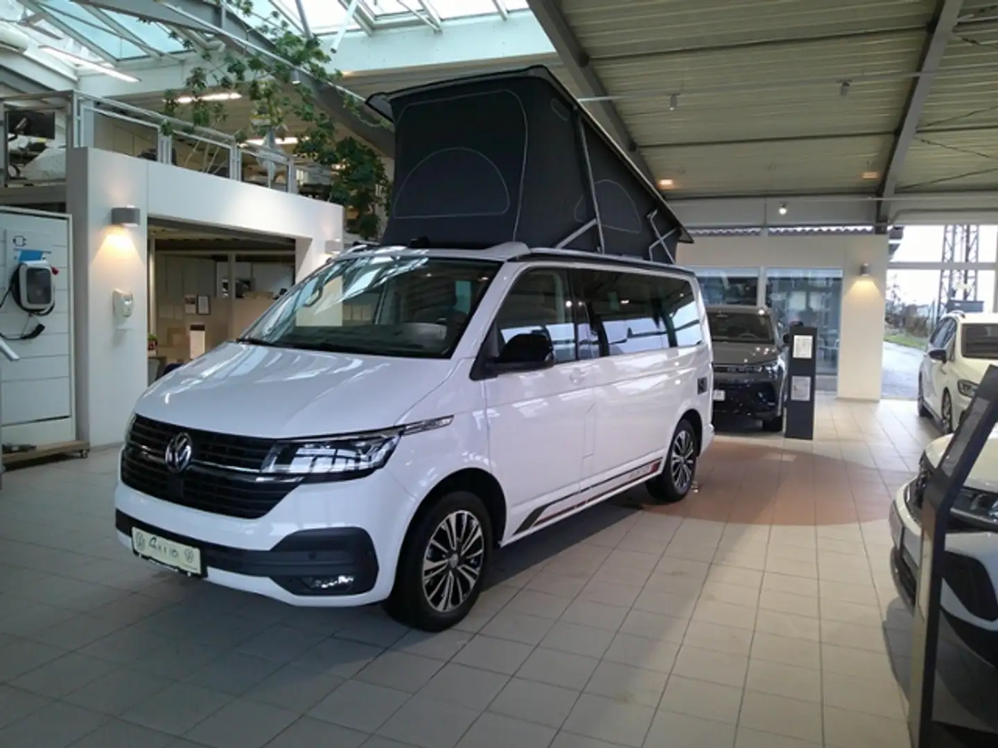 Volkswagen T6.1 California Ocean Edition 2.0 TDI*DSG*ACC*Navi*R-Kamera*StdHz Weiß - 2