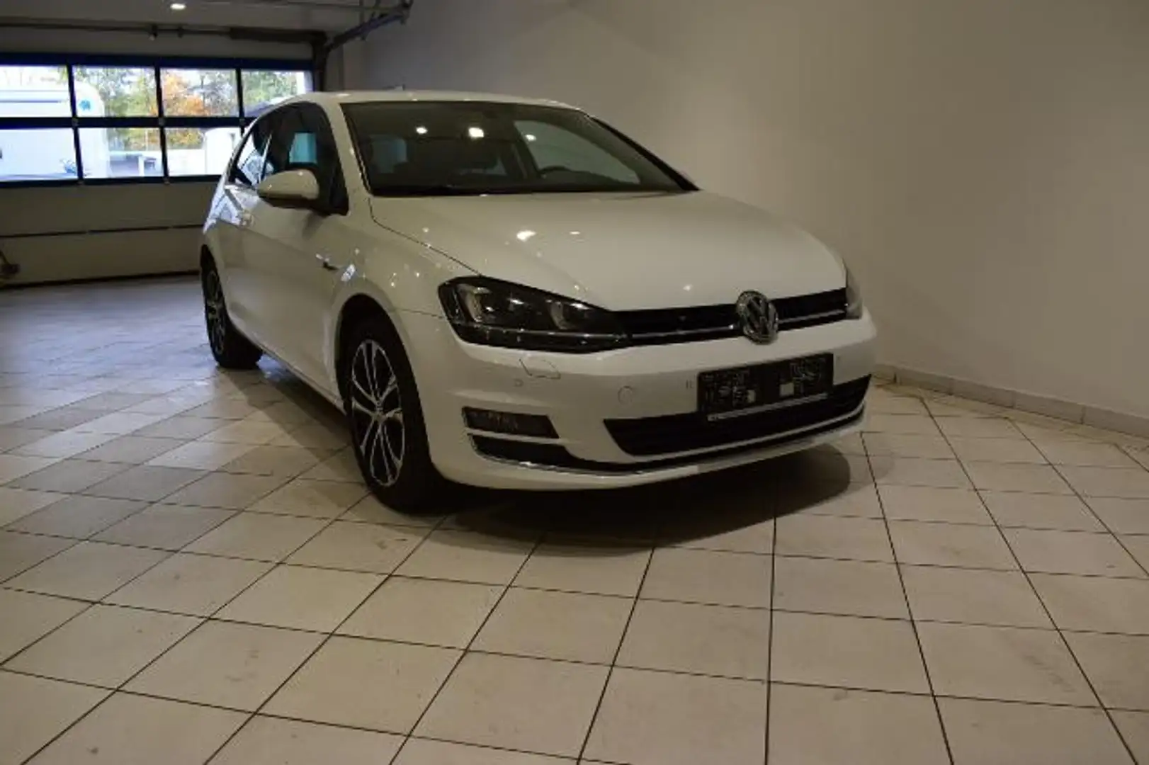 Volkswagen Golf 1.4 TSI Lounge SHZ 2xPDC Xenon Weiß - 1