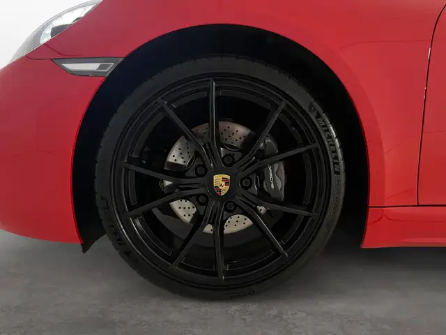 Porsche Cayman view 9