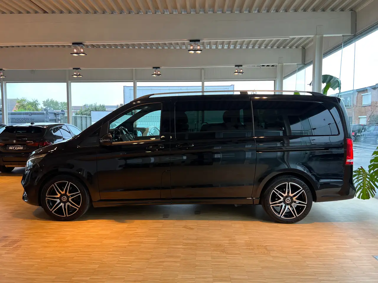 Mercedes-Benz V-Class d LWB L2 AMG-Line Elektr. Deuren Trekhaak 6 zits Navi LED Sfeer Standverw.-Dakrails-Elek.Spiegels- Camera, миниатюра 14