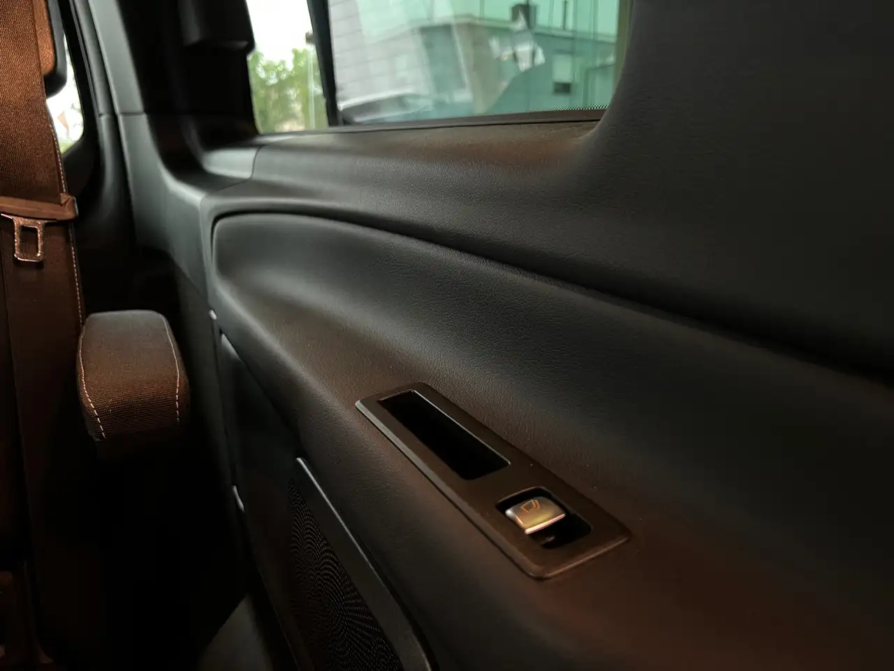 Mercedes-Benz V-Class d LWB L2 AMG-Line Elektr. Deuren Trekhaak 6 zits Navi LED Sfeer Standverw.-Dakrails-Elek.Spiegels- Camera, миниатюра 27