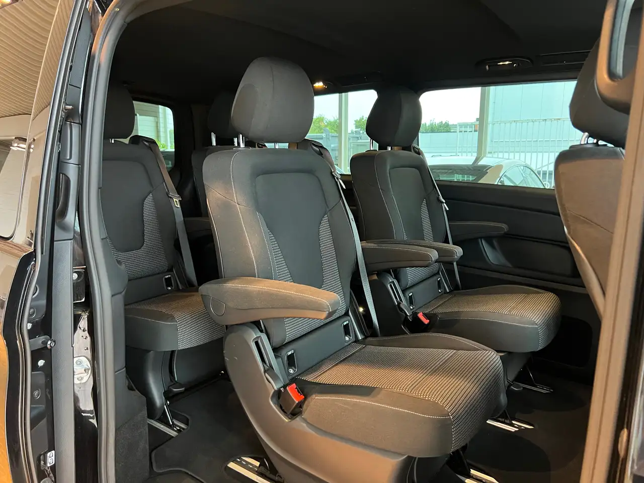 Mercedes-Benz V-Class d LWB L2 AMG-Line Elektr. Deuren Trekhaak 6 zits Navi LED Sfeer Standverw.-Dakrails-Elek.Spiegels- Camera, миниатюра 13