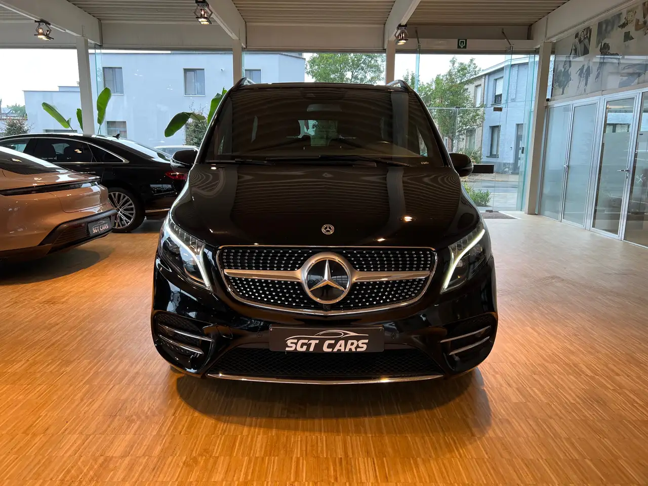 Mercedes-Benz V-Class d LWB L2 AMG-Line Elektr. Deuren Trekhaak 6 zits Navi LED Sfeer Standverw.-Dakrails-Elek.Spiegels- Camera, миниатюра 5
