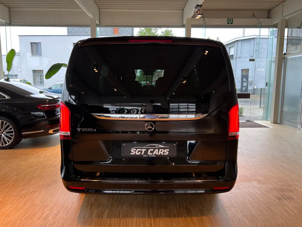Mercedes-Benz V-Class d LWB L2 AMG-Line Elektr. Deuren Trekhaak 6 zits Navi LED Sfeer Standverw.-Dakrails-Elek.Spiegels- Camera, миниатюра 6