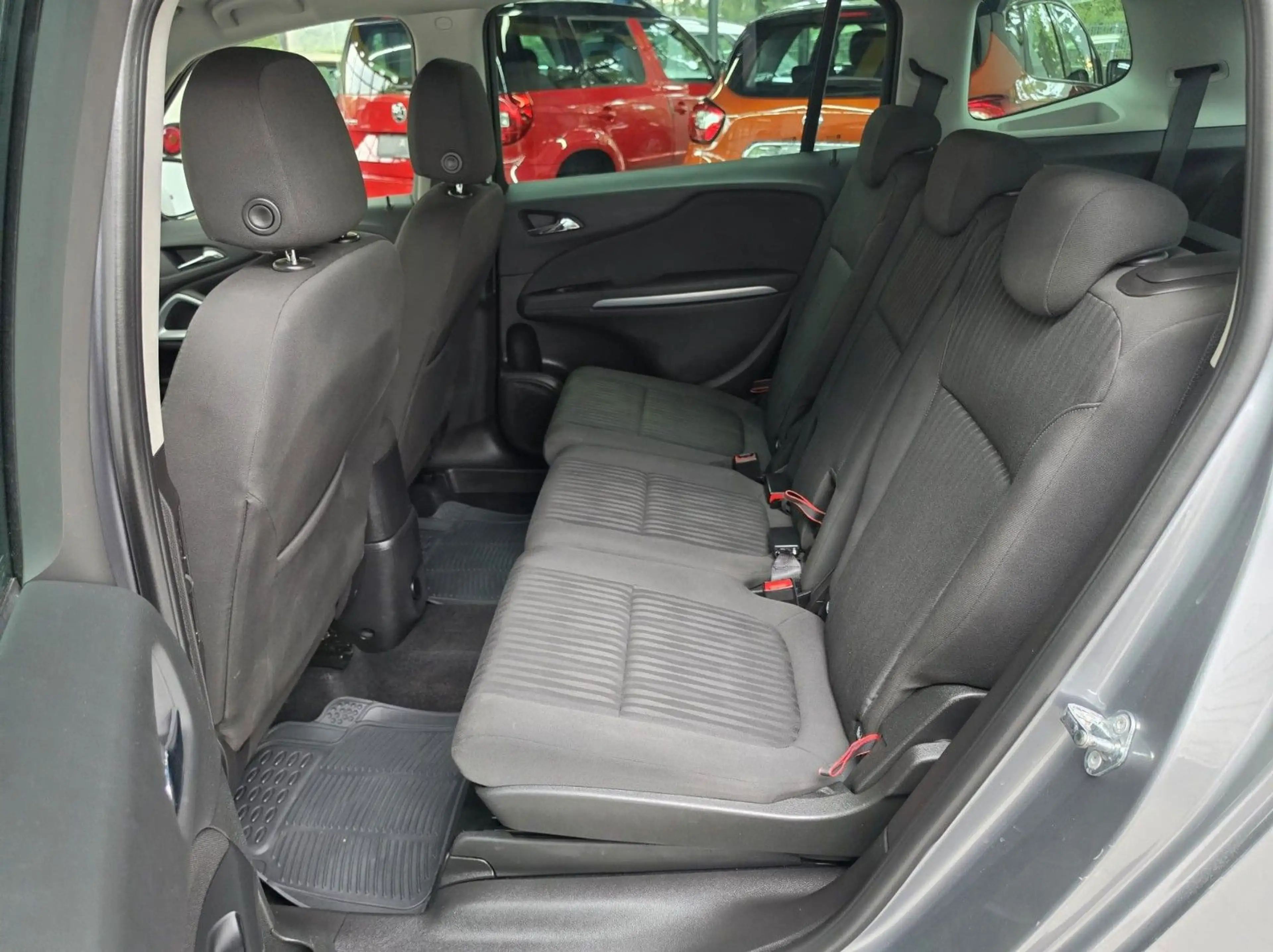 Opel Zafira Tourer 2.Hand,7-Sitzer — photo 14