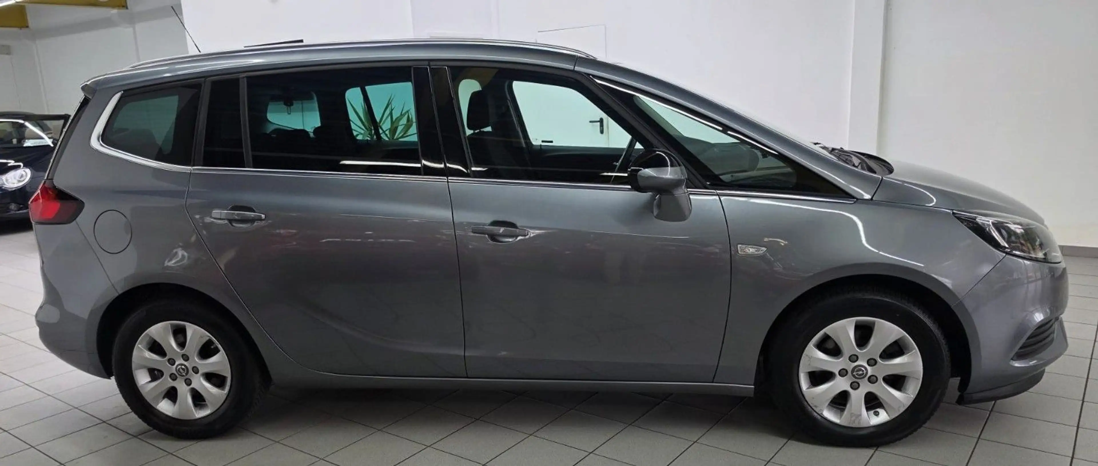 Opel Zafira Tourer 2.Hand,7-Sitzer — photo 6