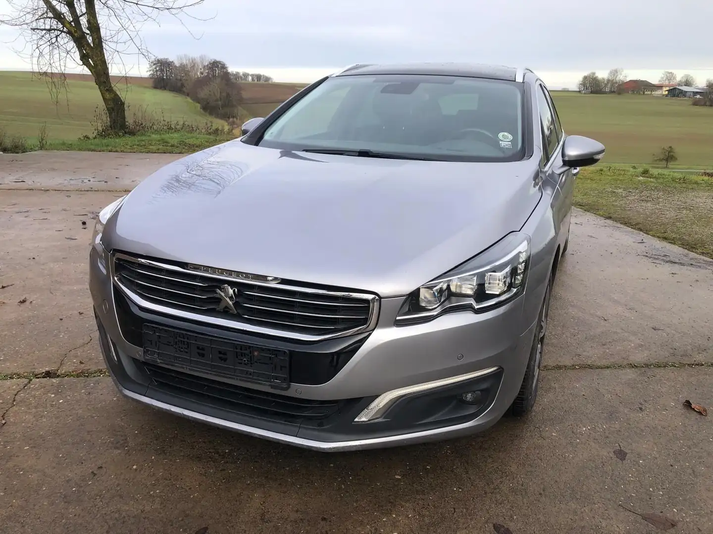 Peugeot 508 SW Allure. Vollausstattung Сірий - 1
