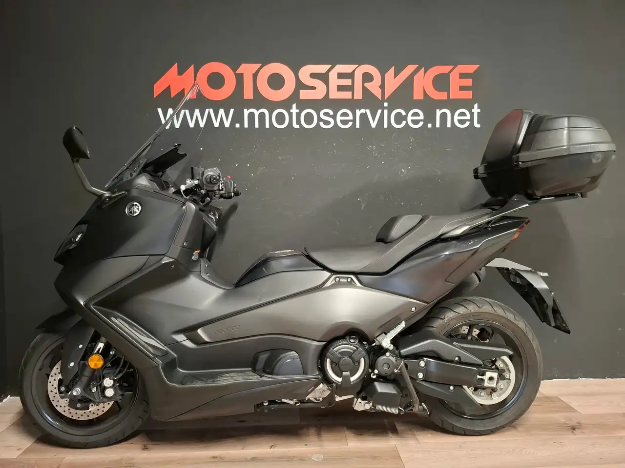 Yamaha Tmax 560