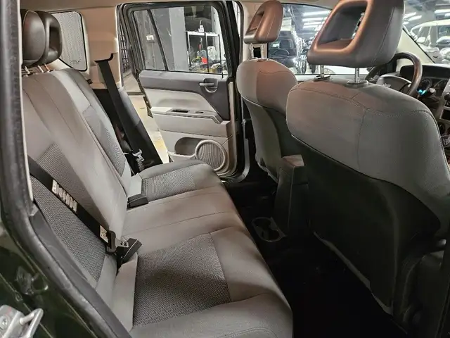 Jeep Compass view 13