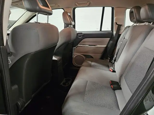 Jeep Compass view 9