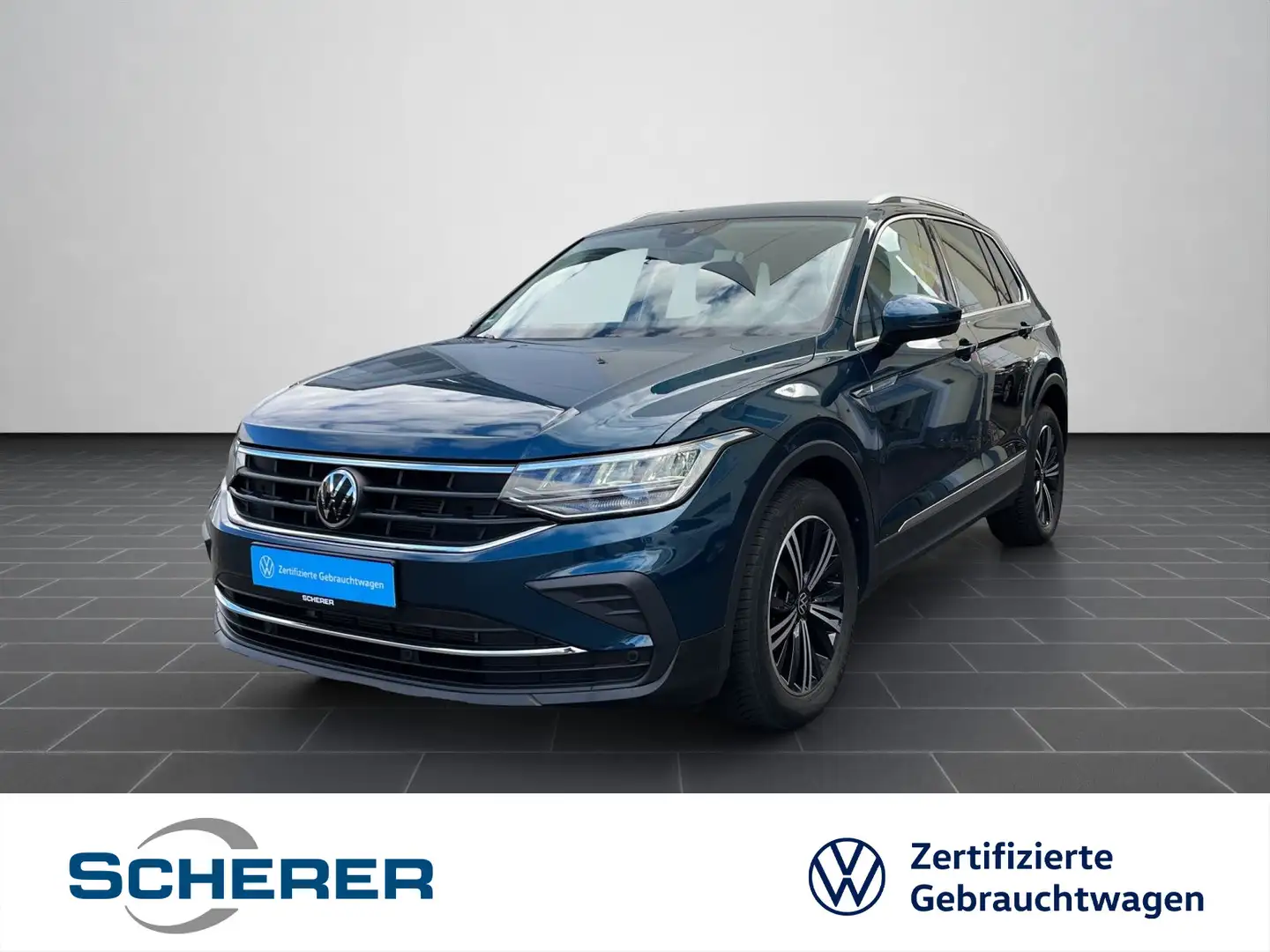Volkswagen Tiguan LIFE 1.5 DSG TSI NAVI SHZ AHK LANE ASSIST Blau - 1