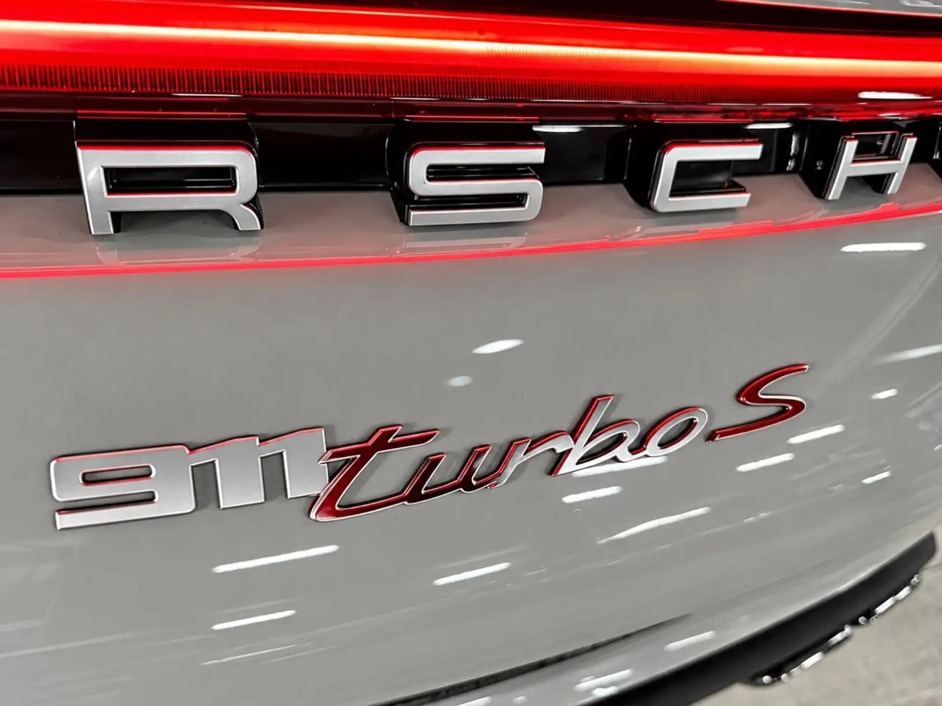 포르쉐 911 Turbo S Coupe 2023 화이트 사진 6
