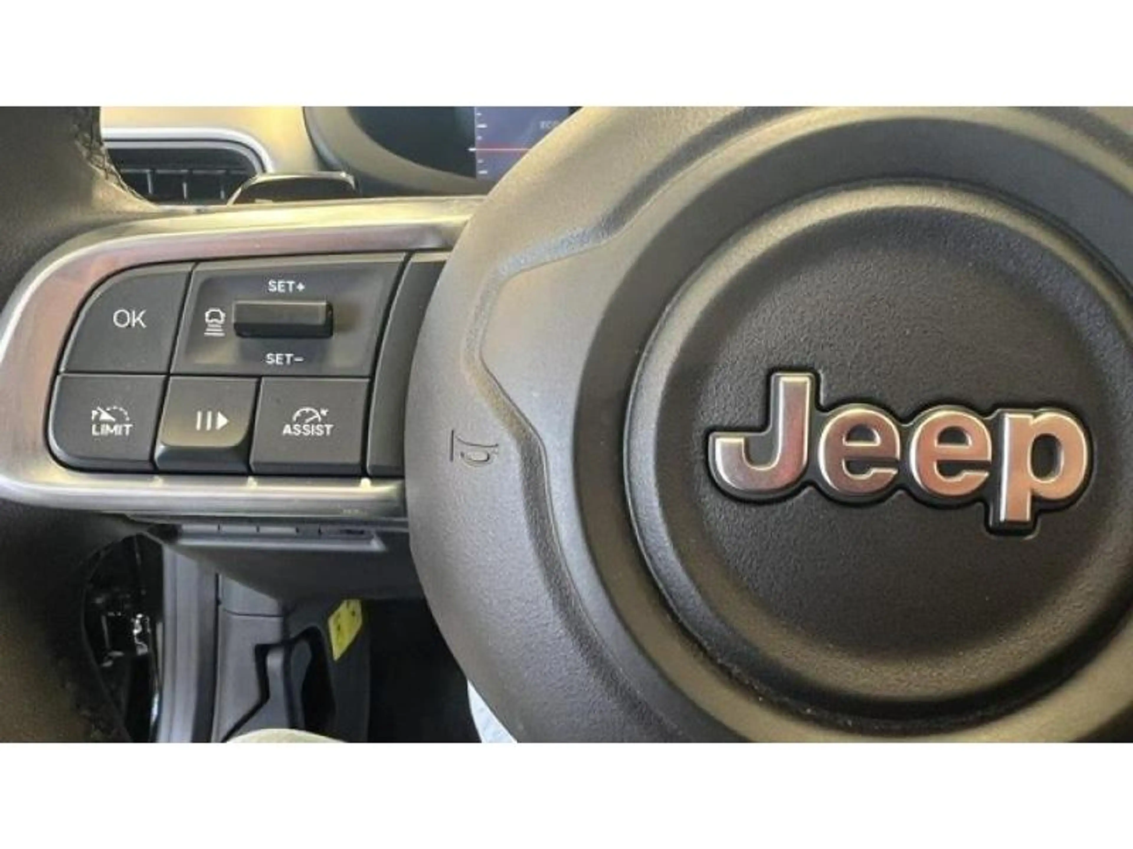 Jeep Avenger 1.2 Turbo MHEV Summit — photo 14