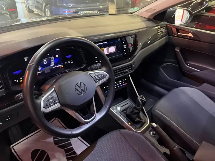 Volkswagen Taigo 2025, foto 4