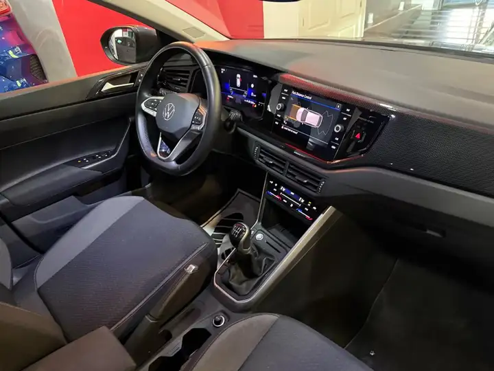 Volkswagen Taigo 2025, foto 17