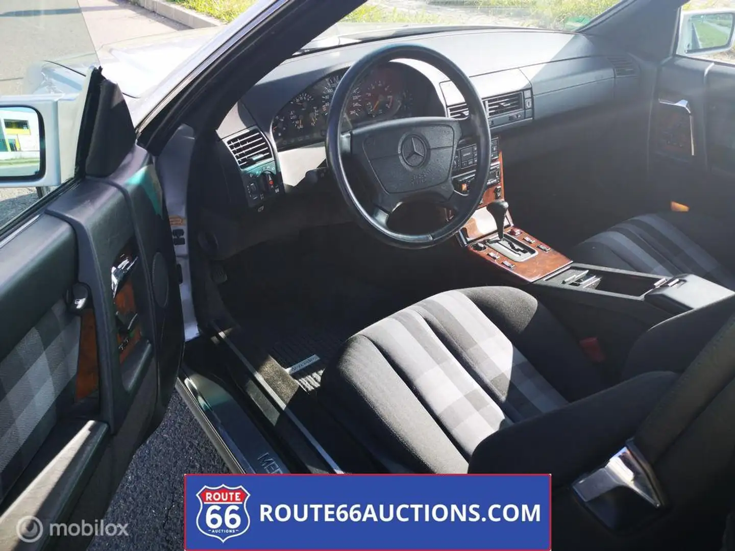 Mercedes-Benz SL 500 Zwart - 2