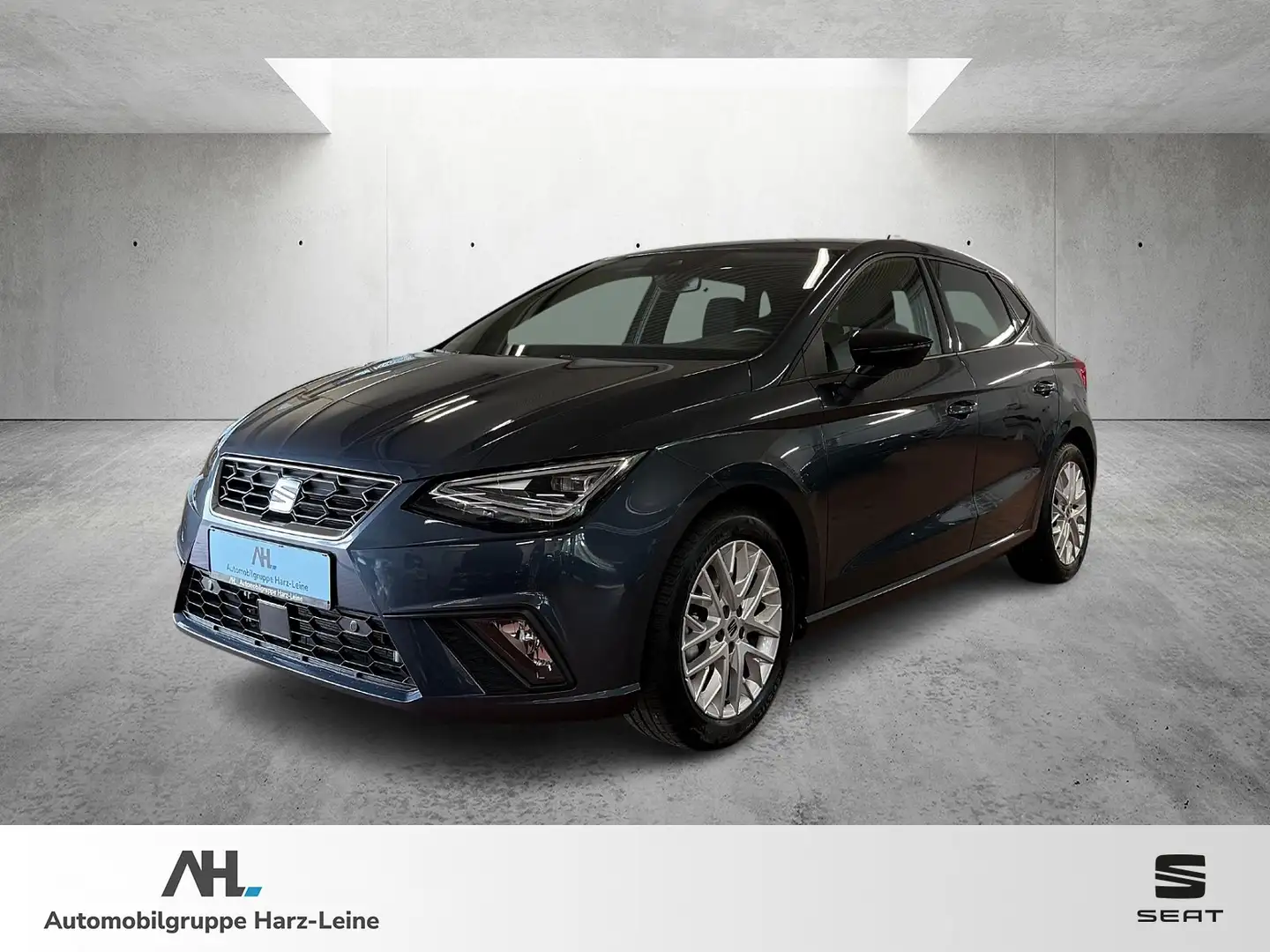 SEAT Ibiza 1.0 TSI FR DSG Navi LED ACC RFK PDC Grau - 1