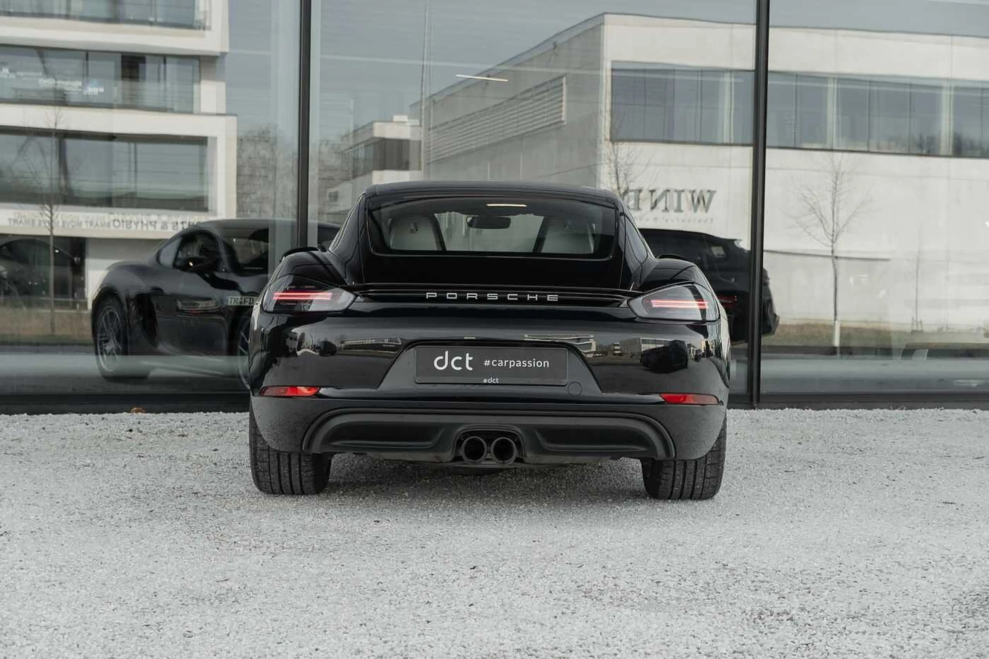 Porsche Cayman 718 — photo 4