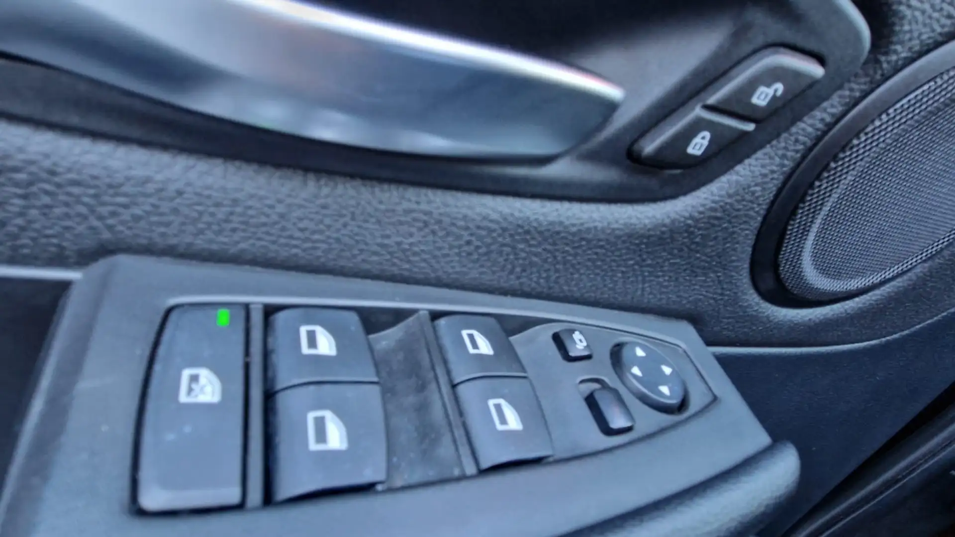 BMW 216 Active Tourer d Zwart - 1