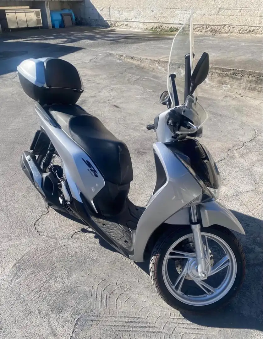 Honda SH 125i abs Gri - 2