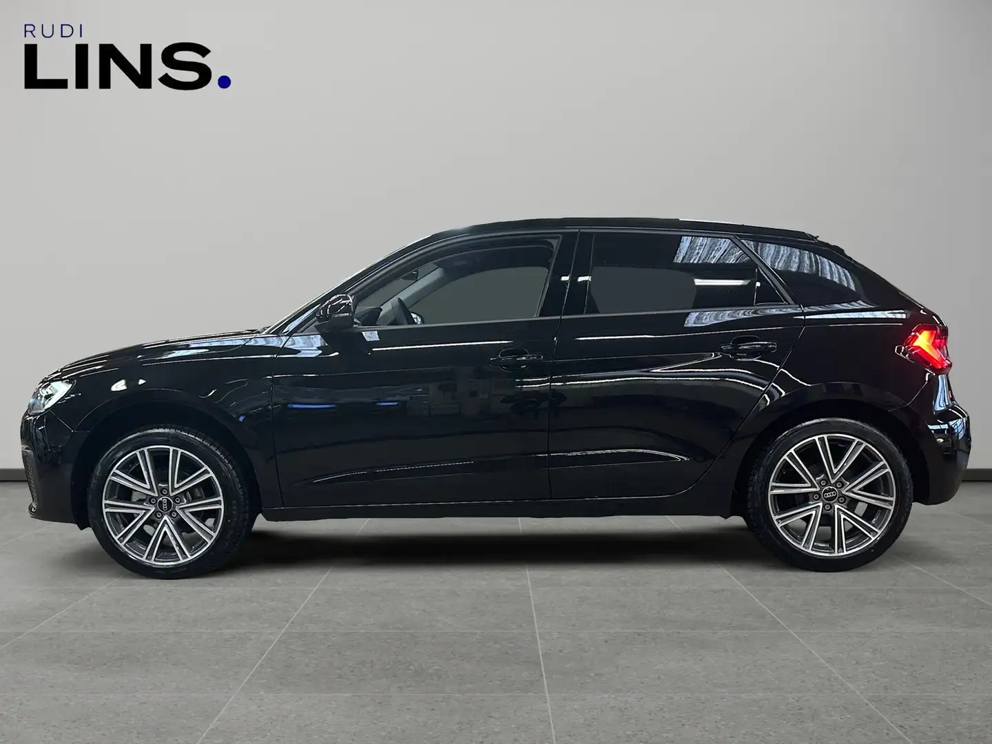 Audi A1 25 TFSI intense Schwarz - 2