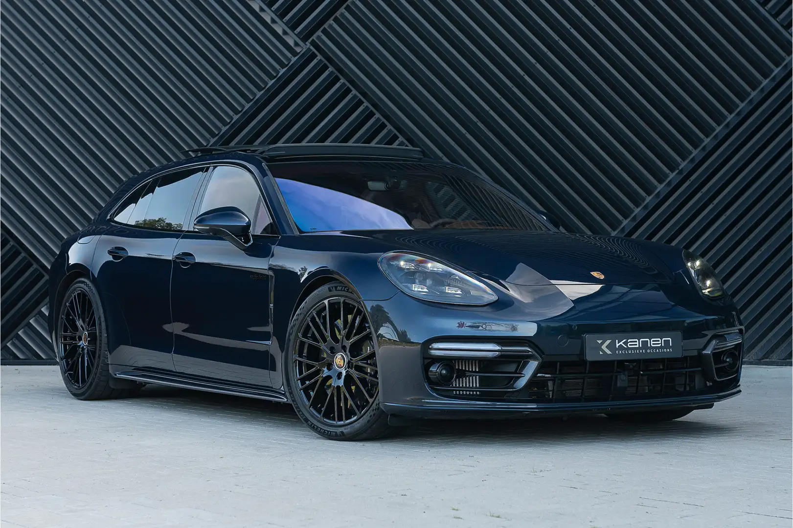 Porsche Panamera 4.0 Turbo S E-Hybrid Sport Turismo ACC Massage PDL Blauw - 1