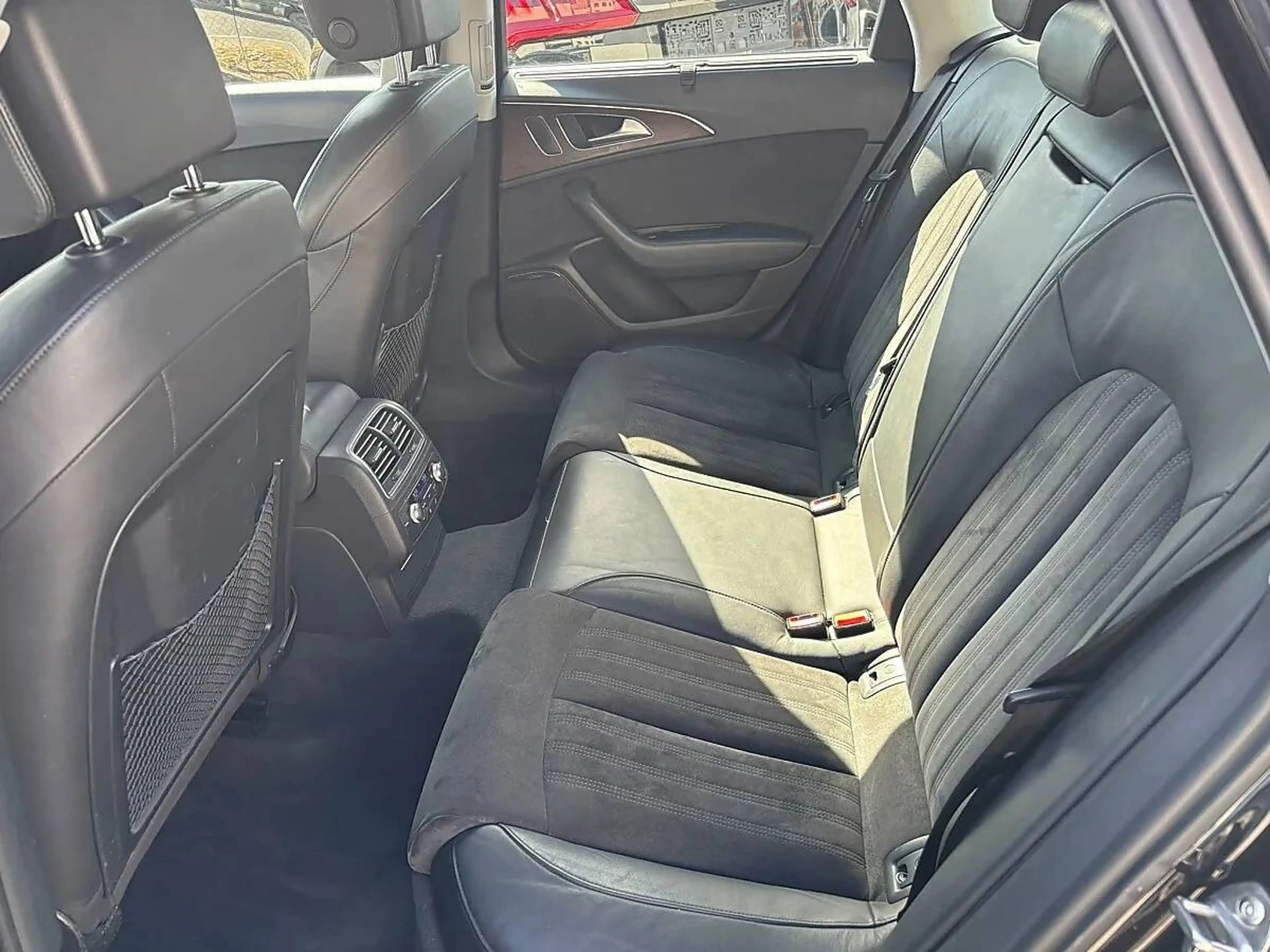 Audi A6 Avant 3,0 TFSI quattro 310PS Allrad Autom. MegaAusstattung — photo 8