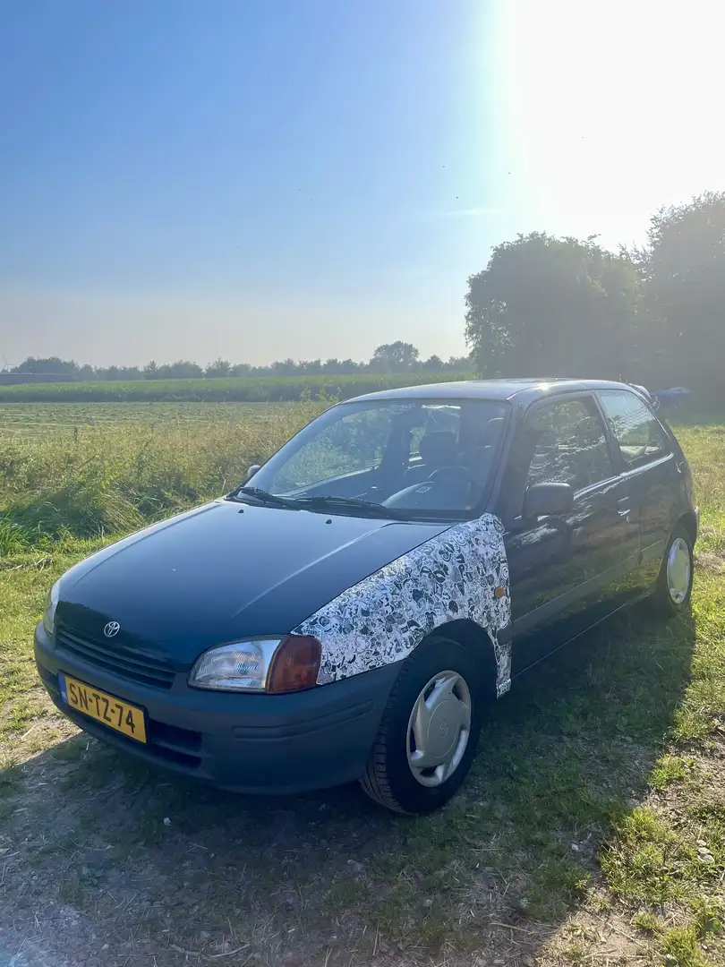 Toyota Starlet P9 - 1