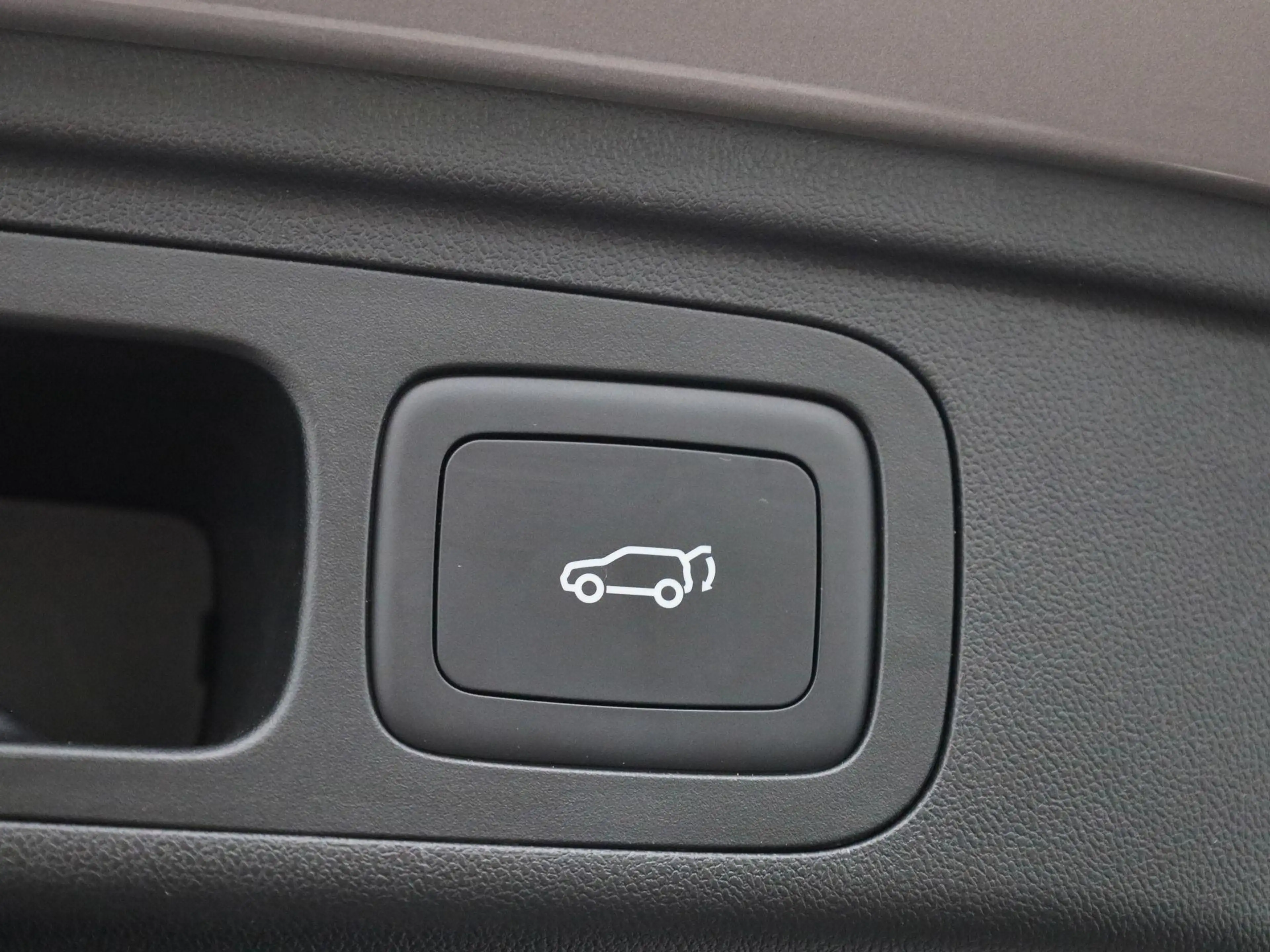 MG HS MG PHEV 1.5 Luxury — photo 15