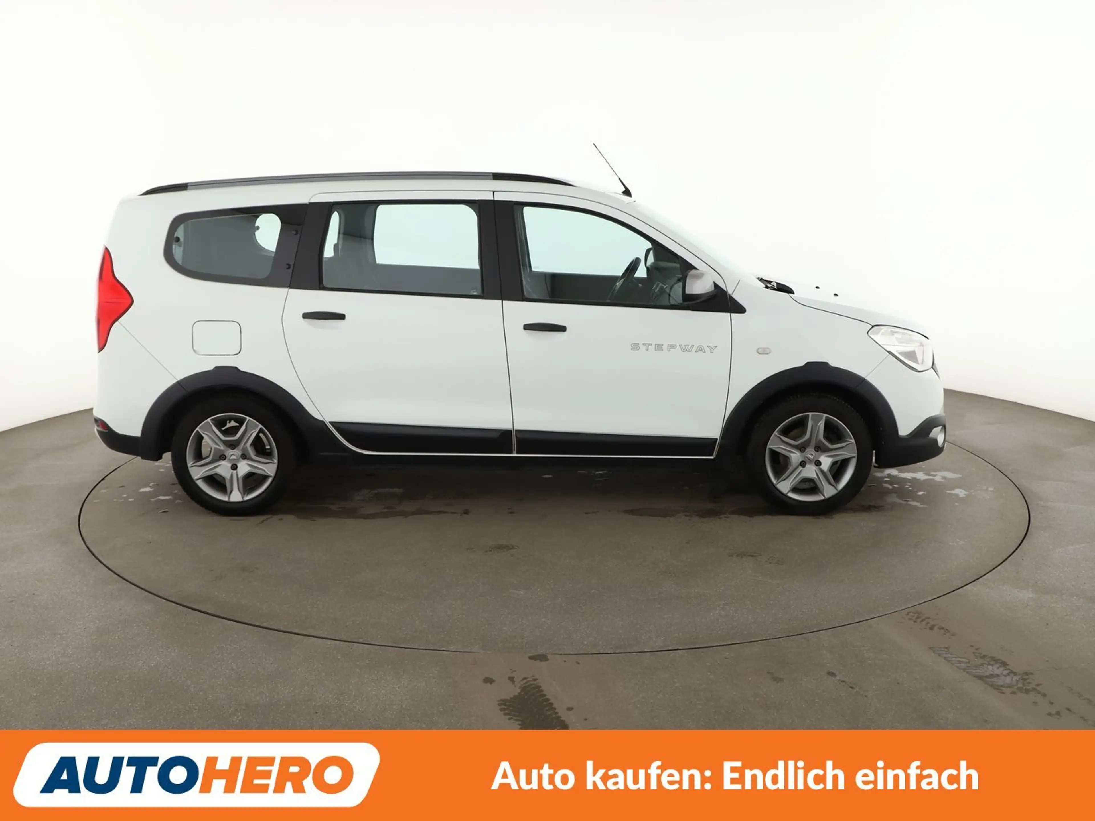 Dacia Lodgy 1.3 TCe Stepway*TEMPO*NAVI*PDC*KLIMA*GARANTIE* — photo 7