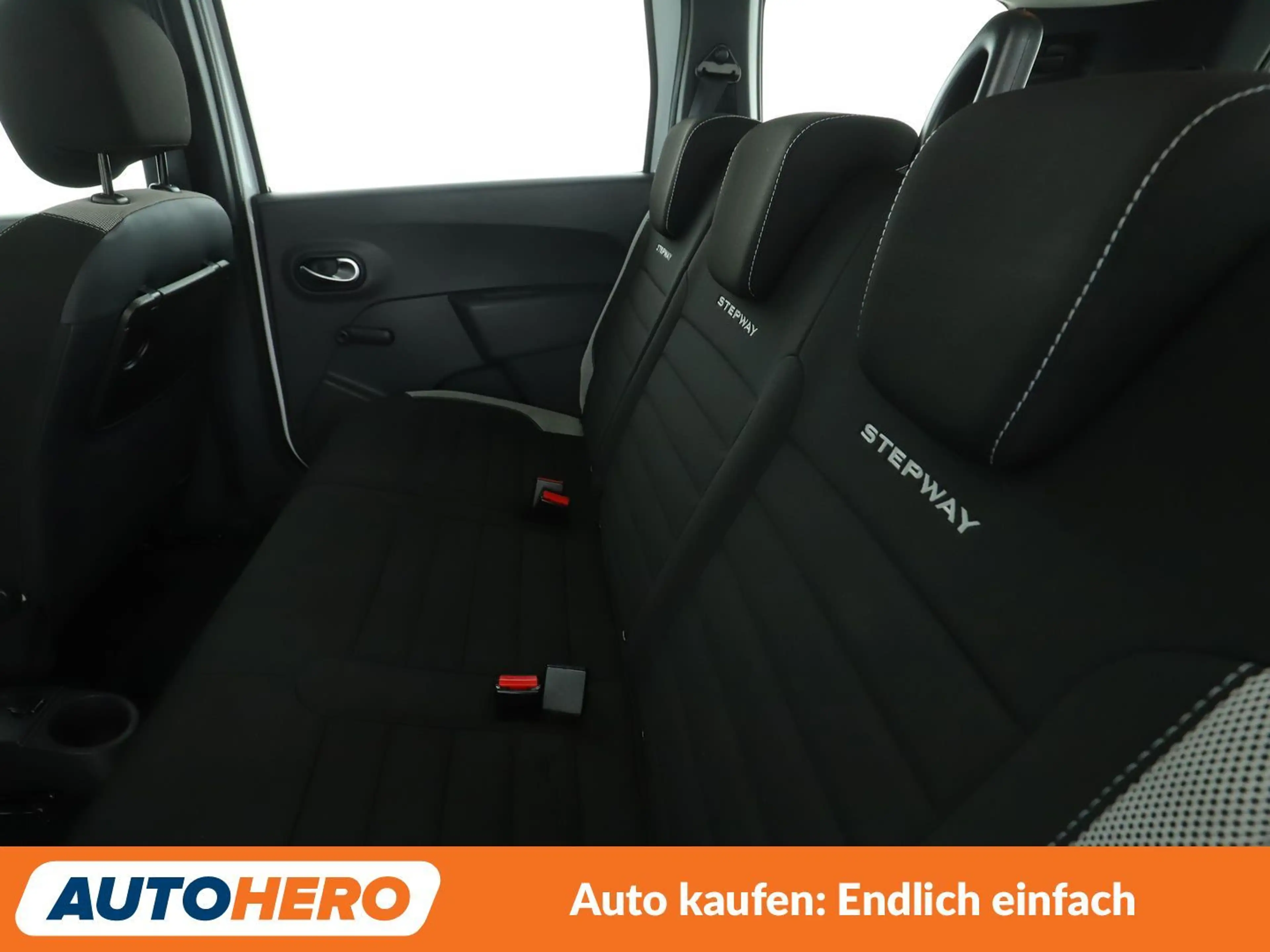 Dacia Lodgy 1.3 TCe Stepway*TEMPO*NAVI*PDC*KLIMA*GARANTIE* — photo 14