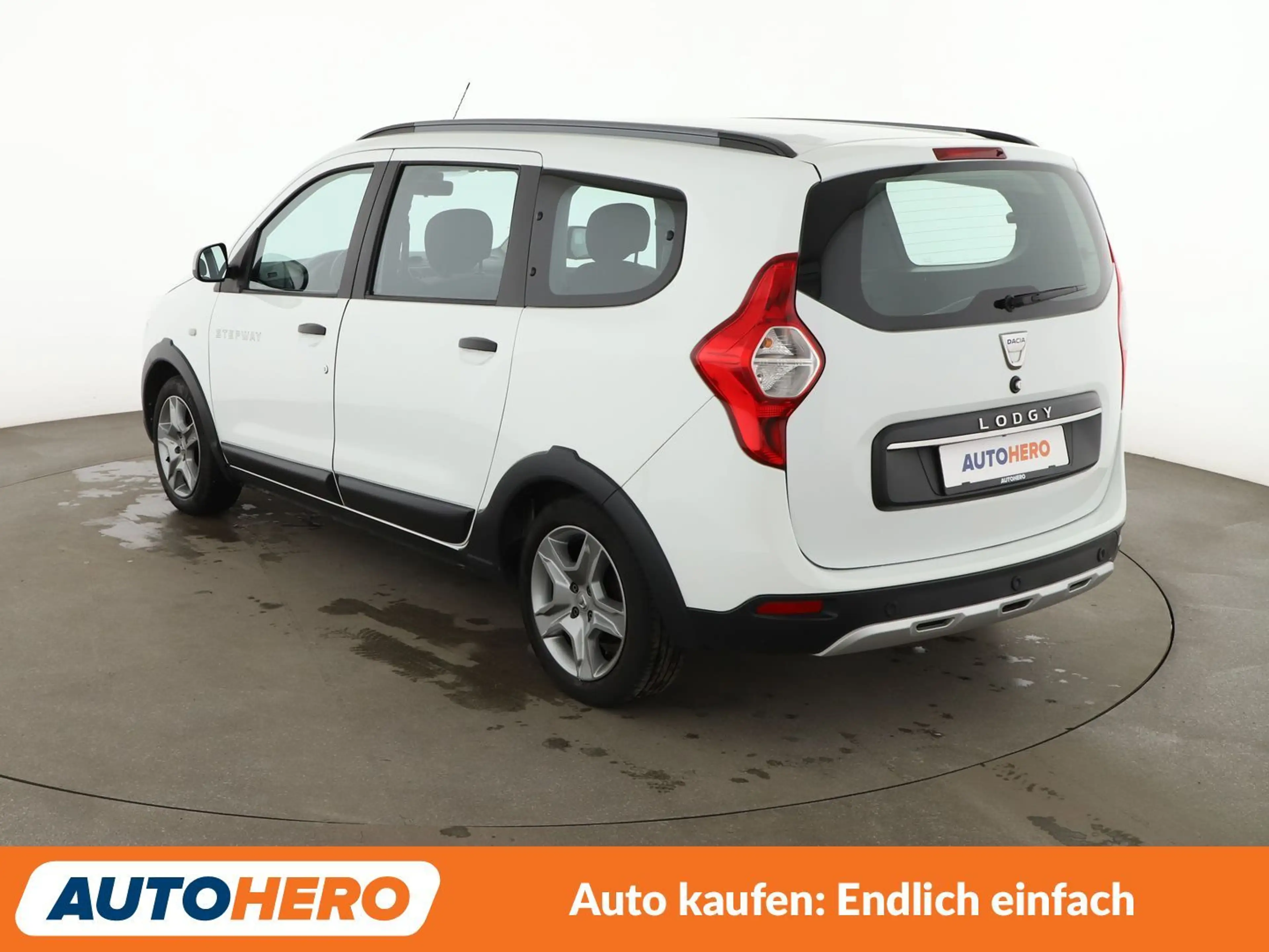 Dacia Lodgy 1.3 TCe Stepway*TEMPO*NAVI*PDC*KLIMA*GARANTIE* — photo 4