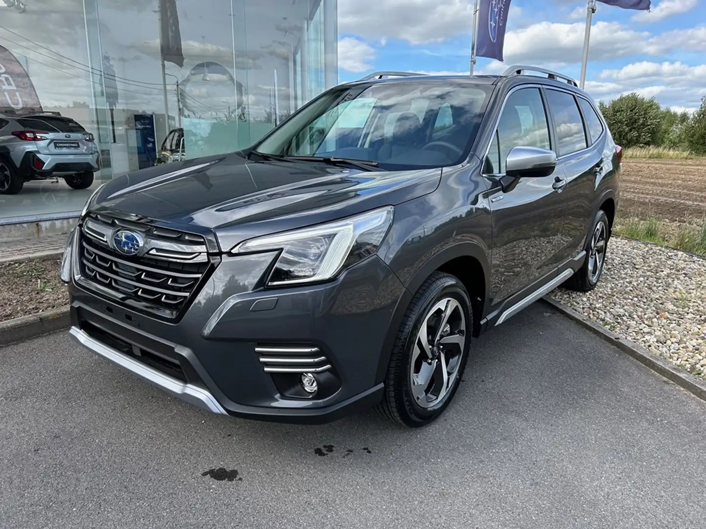 Subaru Forester 2.0i e-Boxer Premium CVT | 8 jaar garantie | SUPER Grijs - 2