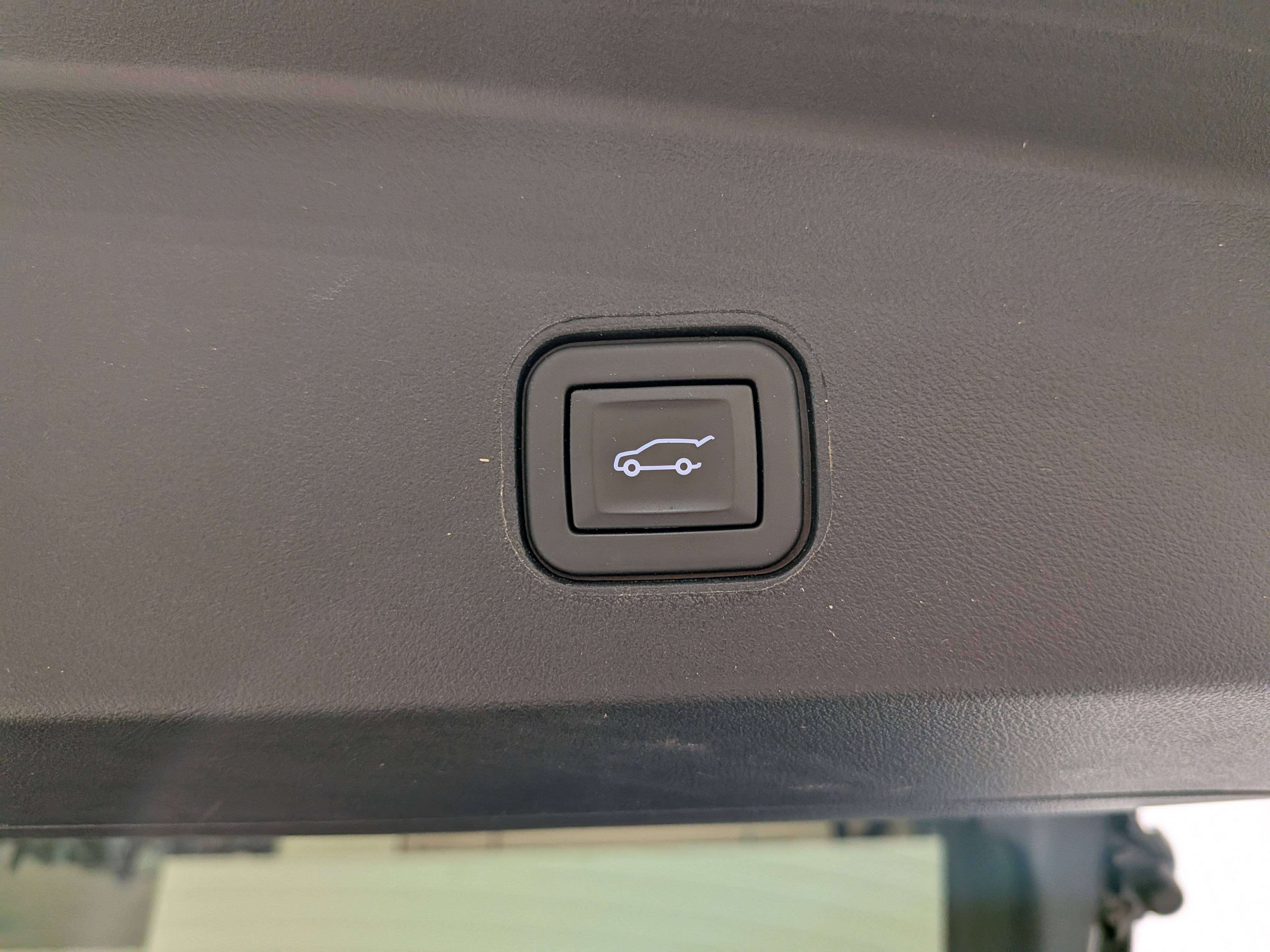 Cadillac LYRIQ 2024