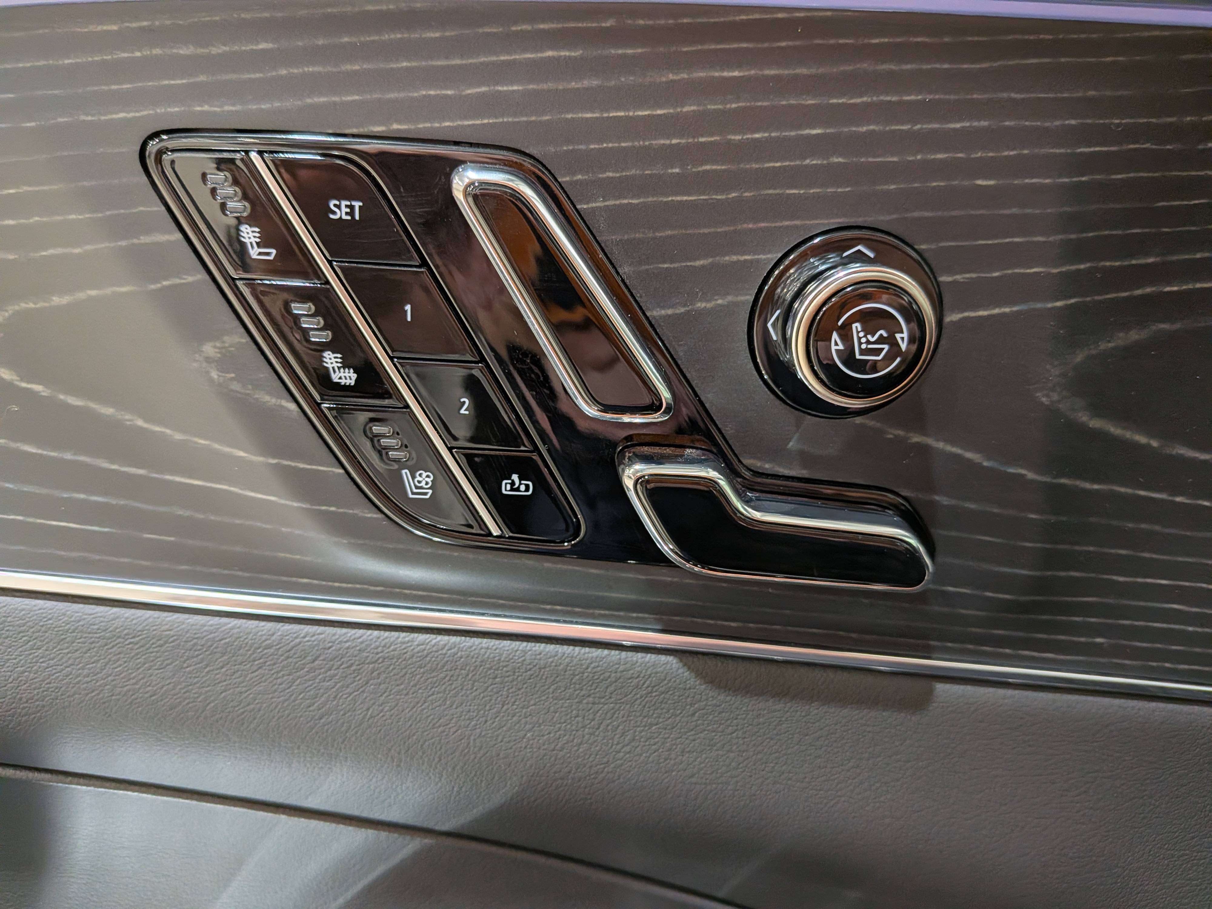 Cadillac LYRIQ 2024