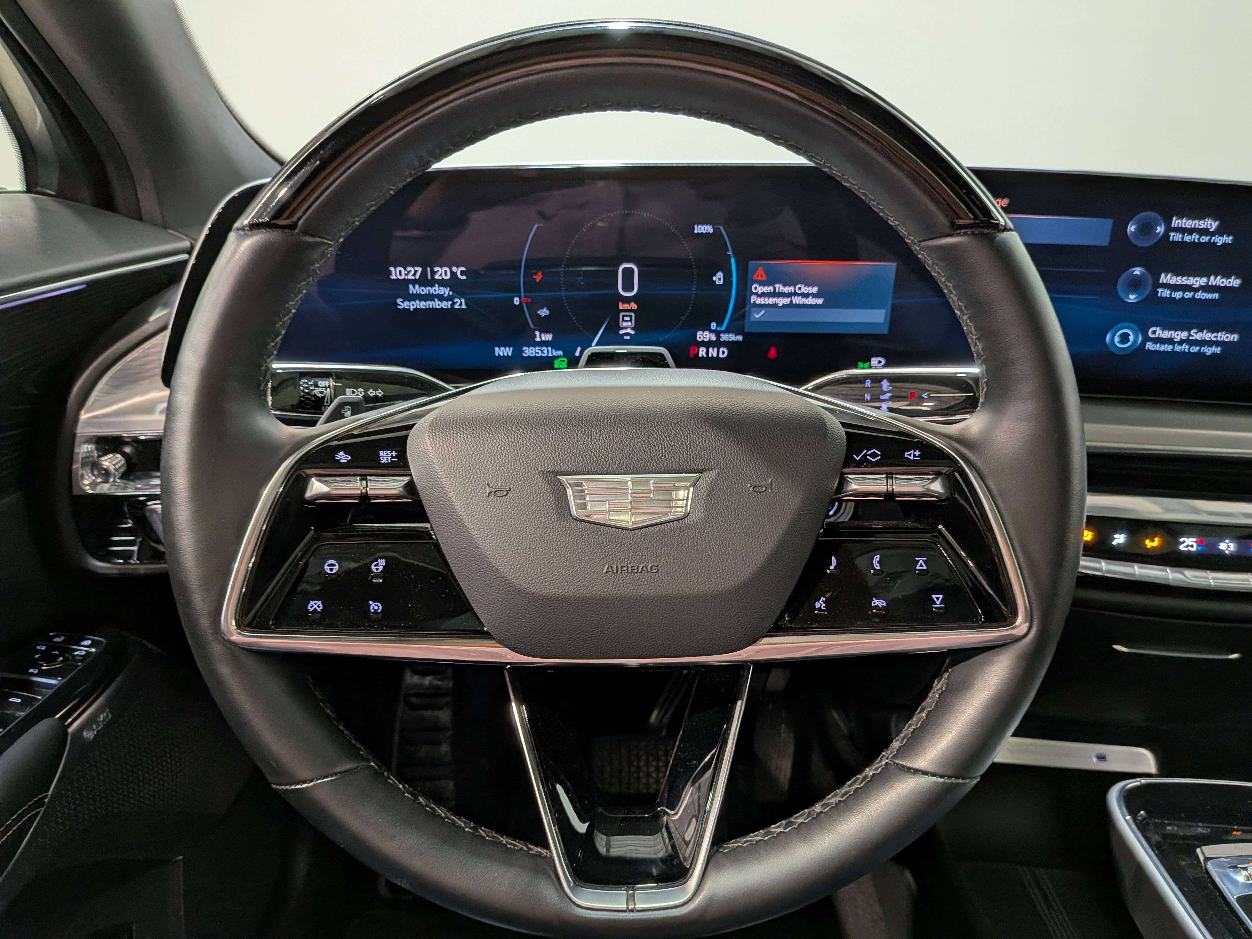 Cadillac LYRIQ 2024