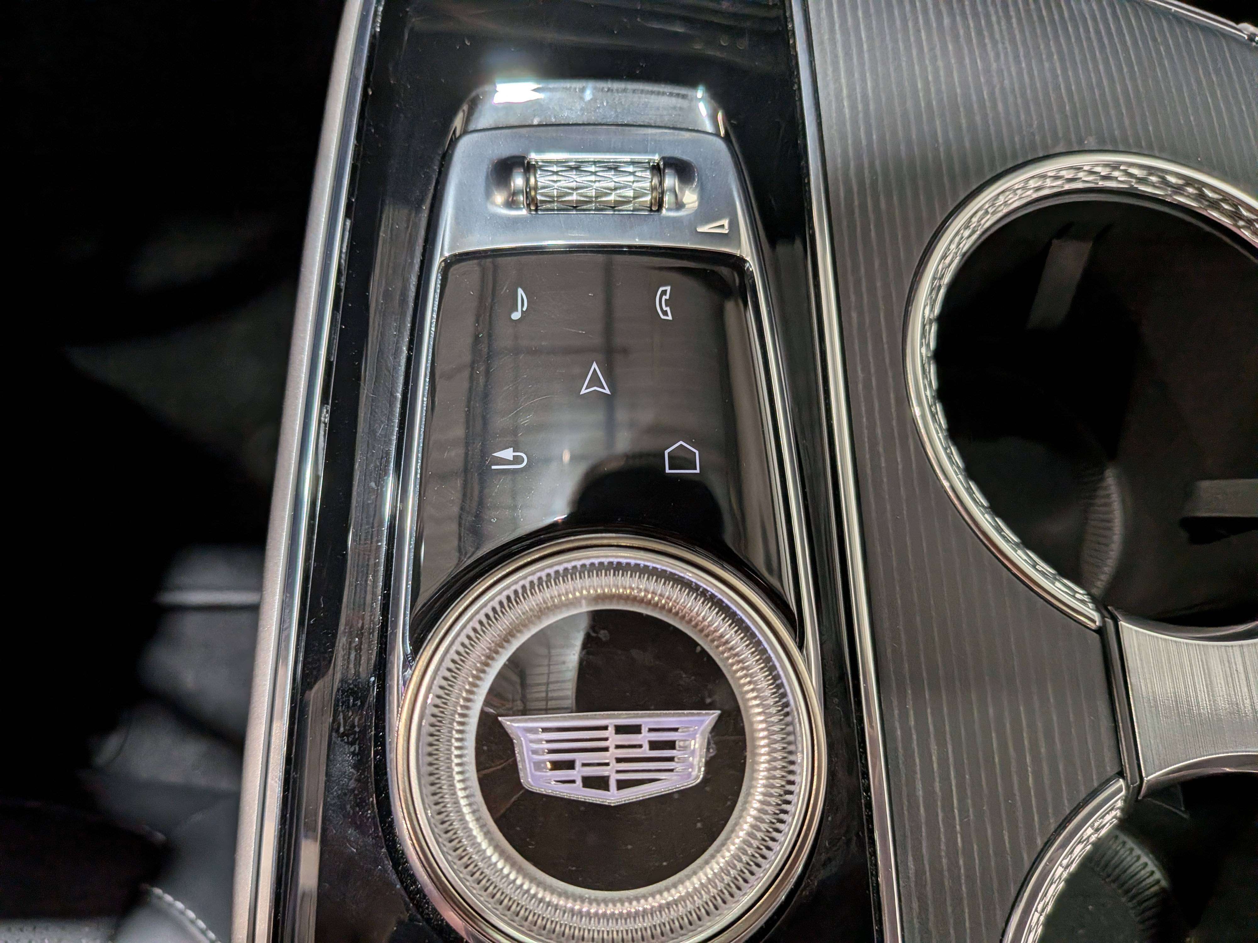 Cadillac LYRIQ 2024