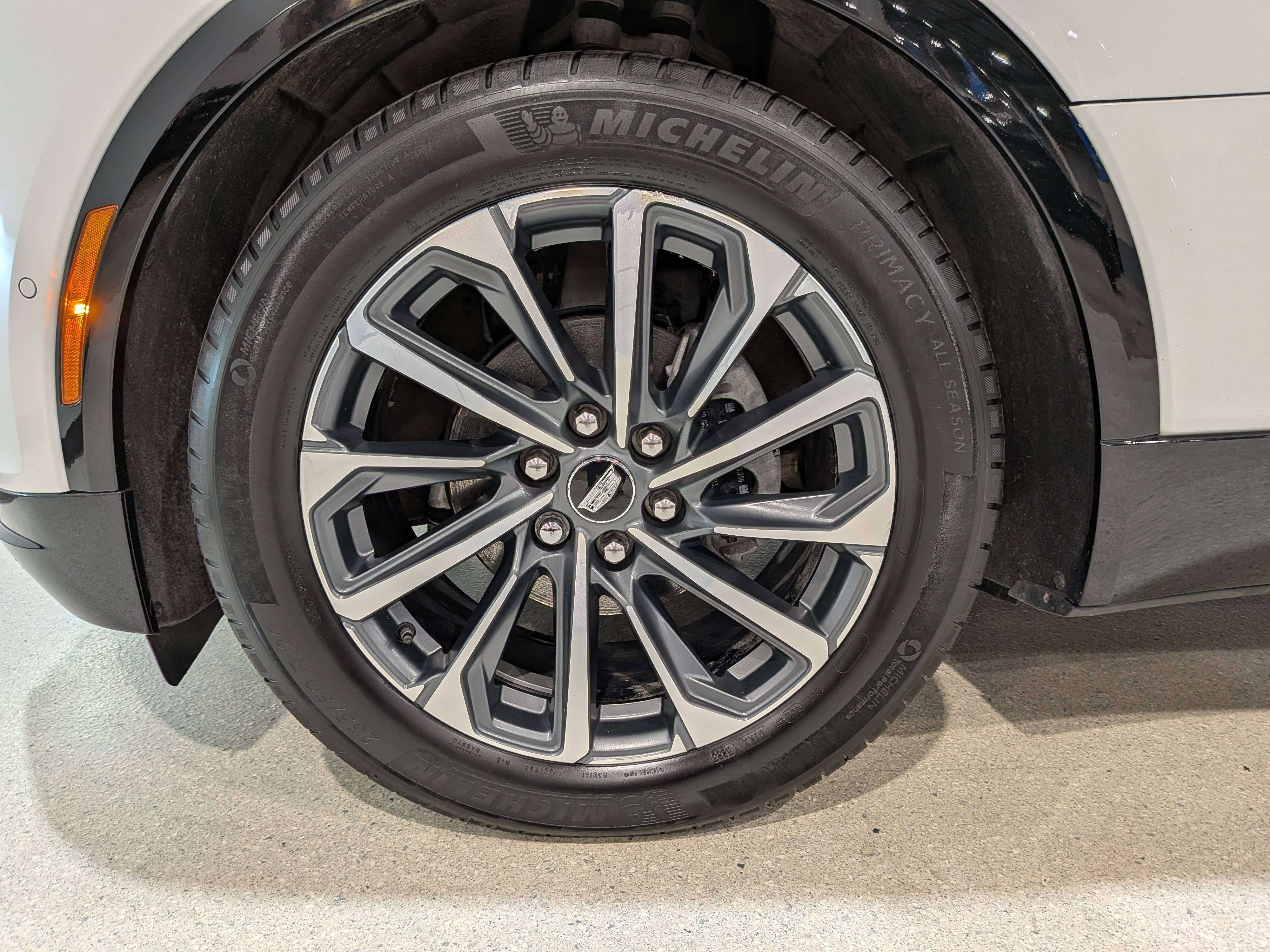 Cadillac LYRIQ 2024